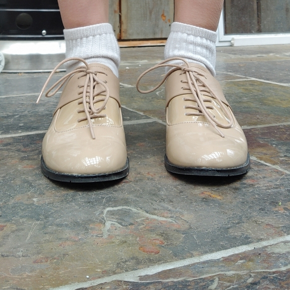 Patent leather CK oxfords - Picture 7 of 7